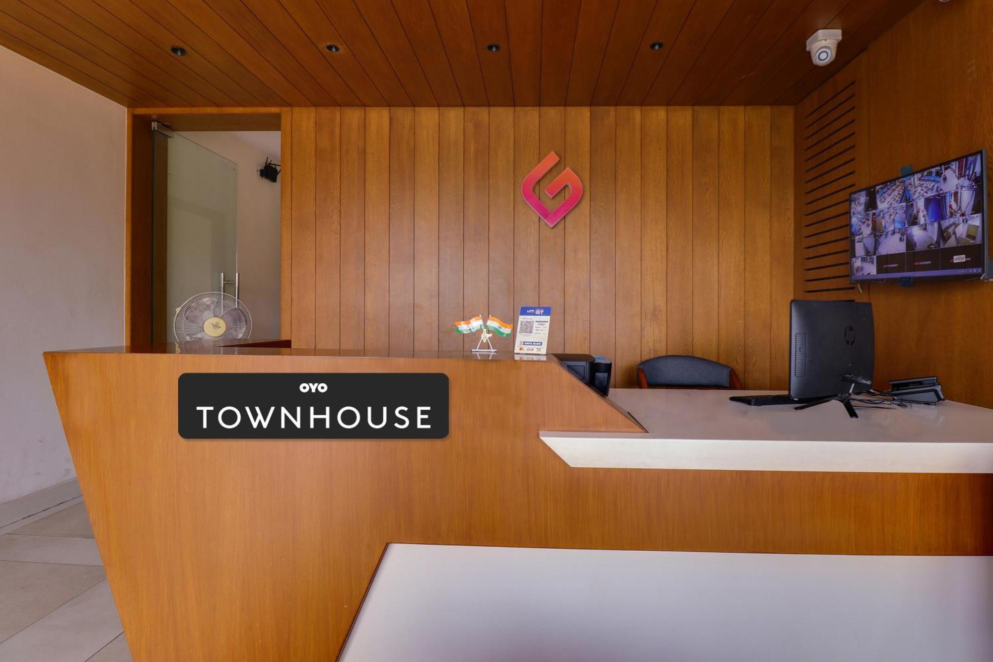 Super Townhouse Rcc Lamps Hotel วิสาขปัตนัม ภายนอก รูปภาพ
